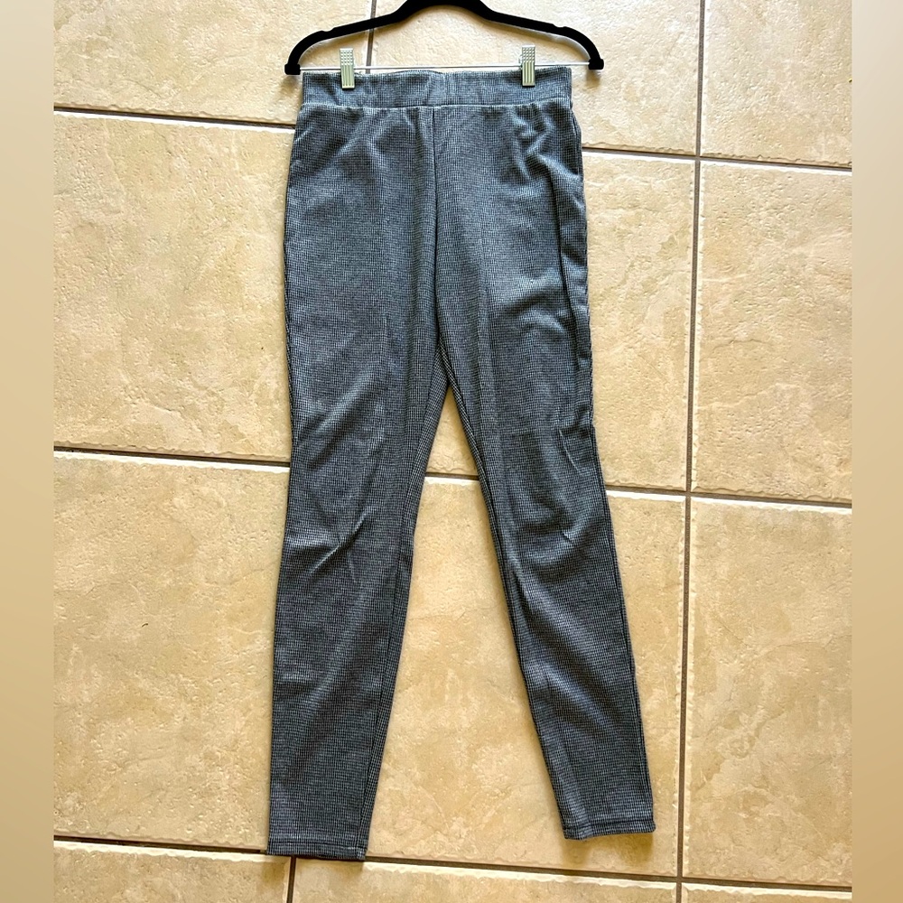 A New Day Black/White Leggings/Pants. Size 2